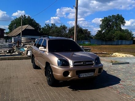 Желтый Хендай Санта Фе, объемом двигателя 2.4 л и пробегом 0 тыс. км за 6500 $, фото 1 на Automoto.ua