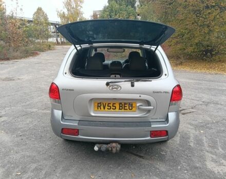 Серый Хендай Санта Фе, объемом двигателя 2.2 л и пробегом 280 тыс. км за 3362 $, фото 3 на Automoto.ua