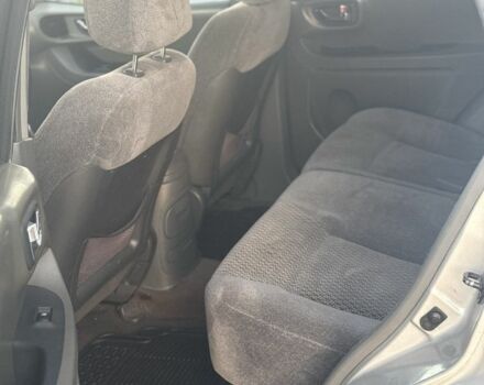 Серый Хендай Санта Фе, объемом двигателя 2 л и пробегом 300 тыс. км за 2999 $, фото 7 на Automoto.ua