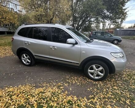 Хендай Санта Фе 2006 в Кривом Роге на Automoto.ua Серый Хендай Санта Фе, объемом двигателя 2.2 л и пробегом 340 тыс. км за 8300 $, фото 1 на Automoto.ua