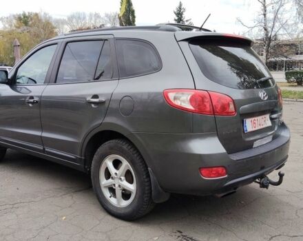 Серый Хендай Санта Фе, объемом двигателя 2.2 л и пробегом 330 тыс. км за 4700 $, фото 9 на Automoto.ua