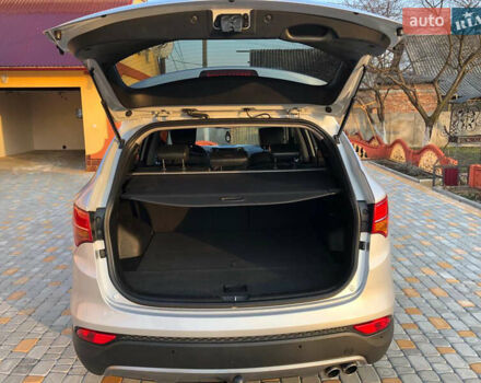 Серый Хендай Санта Фе, объемом двигателя 2.2 л и пробегом 202 тыс. км за 17700 $, фото 7 на Automoto.ua