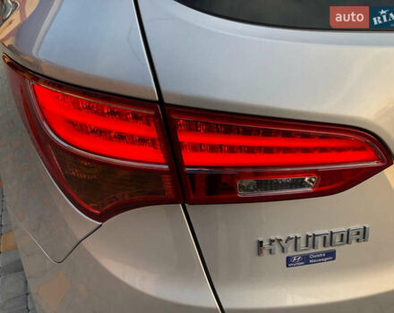 Серый Хендай Санта Фе, объемом двигателя 2.2 л и пробегом 202 тыс. км за 17700 $, фото 17 на Automoto.ua