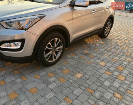 Серый Хендай Санта Фе, объемом двигателя 2.2 л и пробегом 202 тыс. км за 17700 $, фото 3 на Automoto.ua