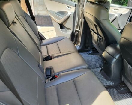 Хендай Санта Фе 2015 в Кривом Роге на Automoto.ua Серый Хендай Санта Фе, объемом двигателя 2.4 л и пробегом 192 тыс. км за 15650 $, фото 6 на Automoto.ua