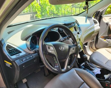 Хендай Санта Фе 2015 в Кривом Роге на Automoto.ua Серый Хендай Санта Фе, объемом двигателя 2.4 л и пробегом 192 тыс. км за 15650 $, фото 8 на Automoto.ua