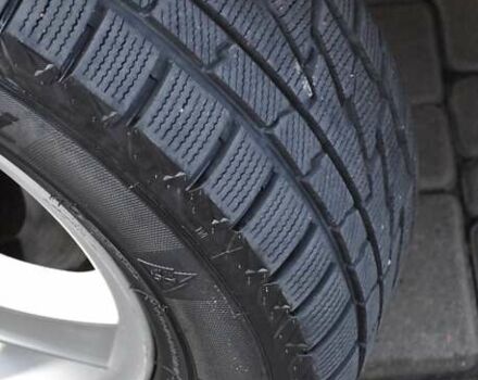 Сірий Хендай Санта Фе, об'ємом двигуна 2 л та пробігом 238 тис. км за 5800 $, фото 16 на Automoto.ua