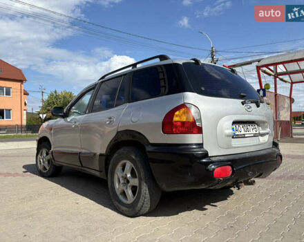 Сірий Хендай Санта Фе, об'ємом двигуна 2 л та пробігом 360 тис. км за 4498 $, фото 5 на Automoto.ua