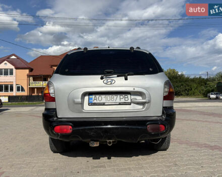Сірий Хендай Санта Фе, об'ємом двигуна 2 л та пробігом 360 тис. км за 4498 $, фото 4 на Automoto.ua