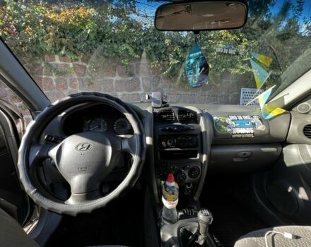 Сірий Хендай Санта Фе, об'ємом двигуна 2 л та пробігом 250 тис. км за 3621 $, фото 3 на Automoto.ua