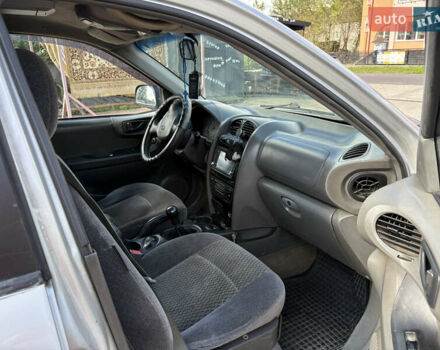 Сірий Хендай Санта Фе, об'ємом двигуна 2 л та пробігом 360 тис. км за 4498 $, фото 12 на Automoto.ua