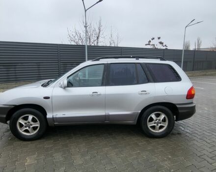 Серый Хендай Санта Фе, объемом двигателя 2.7 л и пробегом 327 тыс. км за 4000 $, фото 2 на Automoto.ua