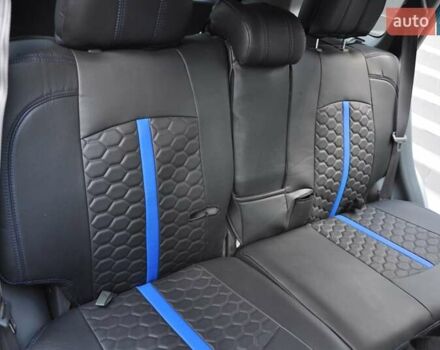 Сірий Хендай Санта Фе, об'ємом двигуна 2 л та пробігом 238 тис. км за 5800 $, фото 19 на Automoto.ua