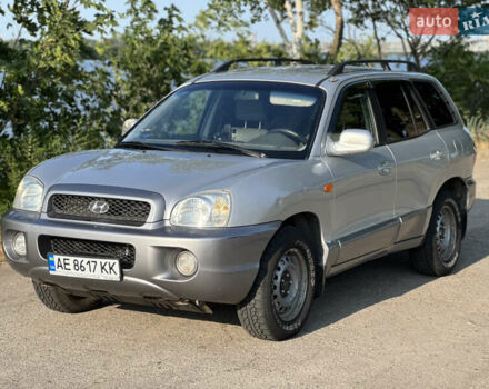Сірий Хендай Санта Фе, об'ємом двигуна 2.35 л та пробігом 320 тис. км за 5000 $, фото 1 на Automoto.ua