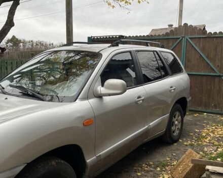 Серый Хендай Санта Фе, объемом двигателя 2 л и пробегом 272 тыс. км за 2800 $, фото 7 на Automoto.ua