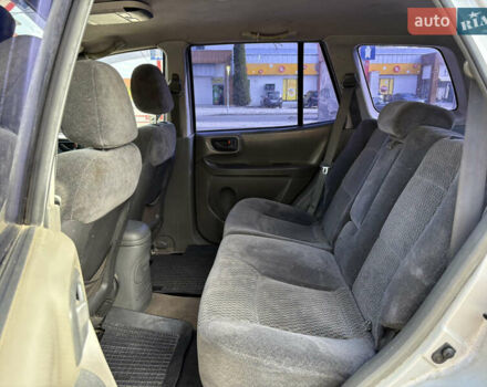 Сірий Хендай Санта Фе, об'ємом двигуна 2 л та пробігом 360 тис. км за 4498 $, фото 10 на Automoto.ua