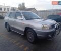 Серый Хендай Санта Фе, объемом двигателя 2 л и пробегом 381 тыс. км за 4500 $, фото 2 на Automoto.ua