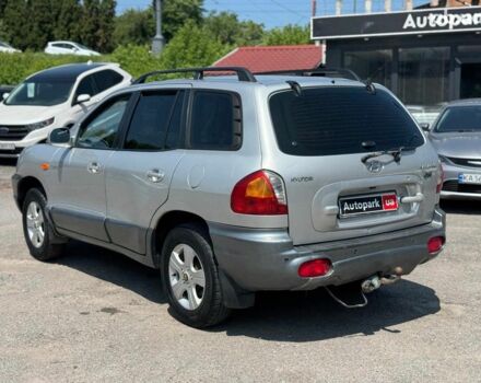 Сірий Хендай Санта Фе, об'ємом двигуна 2 л та пробігом 280 тис. км за 4490 $, фото 6 на Automoto.ua