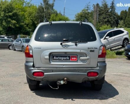 Сірий Хендай Санта Фе, об'ємом двигуна 2 л та пробігом 280 тис. км за 4490 $, фото 8 на Automoto.ua