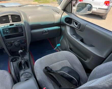 Сірий Хендай Санта Фе, об'ємом двигуна 2 л та пробігом 280 тис. км за 4490 $, фото 32 на Automoto.ua