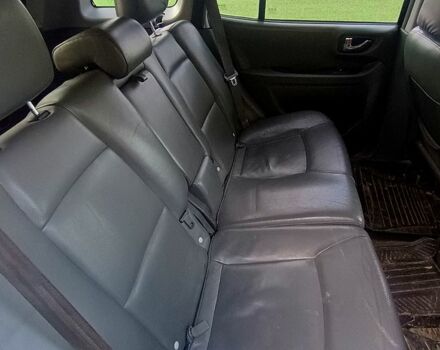 Серый Хендай Санта Фе, объемом двигателя 2 л и пробегом 262 тыс. км за 5200 $, фото 2 на Automoto.ua