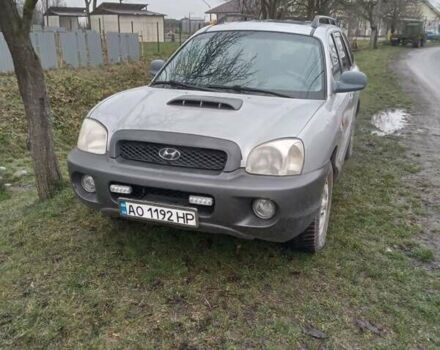 Серый Хендай Санта Фе, объемом двигателя 2 л и пробегом 334 тыс. км за 5000 $, фото 4 на Automoto.ua