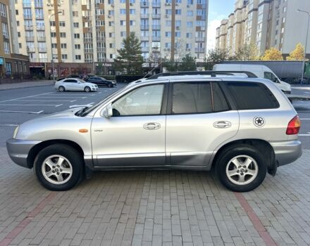 Серый Хендай Санта Фе, объемом двигателя 2 л и пробегом 357 тыс. км за 3700 $, фото 5 на Automoto.ua