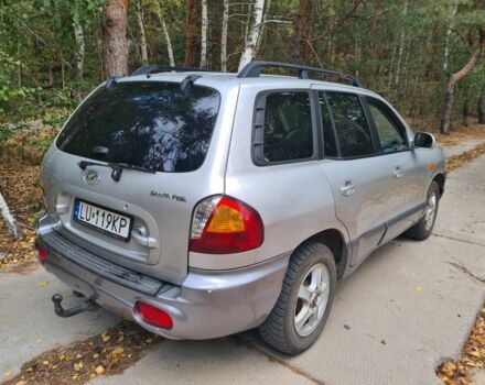 Серый Хендай Санта Фе, объемом двигателя 2 л и пробегом 315 тыс. км за 4000 $, фото 3 на Automoto.ua