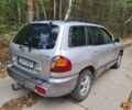 Серый Хендай Санта Фе, объемом двигателя 2 л и пробегом 315 тыс. км за 4000 $, фото 3 на Automoto.ua