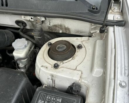 Серый Хендай Санта Фе, объемом двигателя 0 л и пробегом 300 тыс. км за 4500 $, фото 7 на Automoto.ua