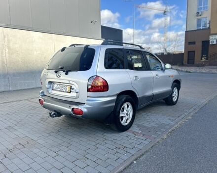 Серый Хендай Санта Фе, объемом двигателя 2 л и пробегом 357 тыс. км за 3700 $, фото 2 на Automoto.ua