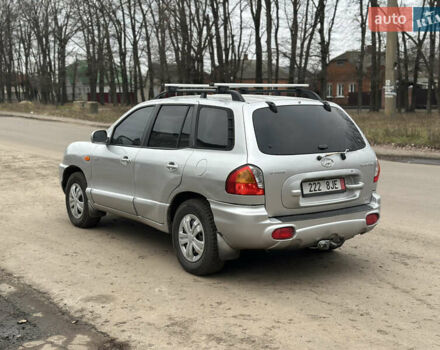 Серый Хендай Санта Фе, объемом двигателя 2 л и пробегом 289 тыс. км за 3600 $, фото 6 на Automoto.ua