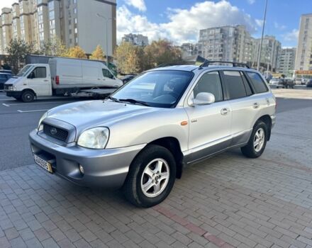 Серый Хендай Санта Фе, объемом двигателя 2 л и пробегом 357 тыс. км за 3700 $, фото 6 на Automoto.ua