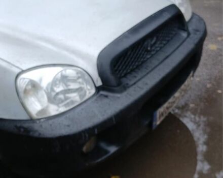 Сірий Хендай Санта Фе, об'ємом двигуна 2 л та пробігом 260 тис. км за 3313 $, фото 1 на Automoto.ua