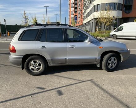 Серый Хендай Санта Фе, объемом двигателя 2.7 л и пробегом 270 тыс. км за 4800 $, фото 4 на Automoto.ua