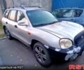 Серый Хендай Санта Фе, объемом двигателя 2 л и пробегом 280 тыс. км за 2500 $, фото 2 на Automoto.ua