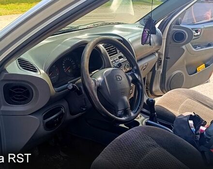 Серый Хендай Санта Фе, объемом двигателя 2.4 л и пробегом 0 тыс. км за 4200 $, фото 5 на Automoto.ua