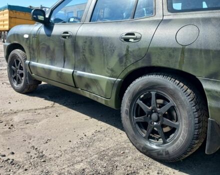 Сірий Хендай Санта Фе, об'ємом двигуна 2 л та пробігом 350 тис. км за 4000 $, фото 4 на Automoto.ua