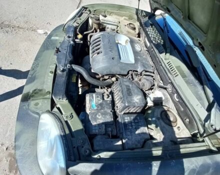 Сірий Хендай Санта Фе, об'ємом двигуна 2 л та пробігом 350 тис. км за 4000 $, фото 14 на Automoto.ua