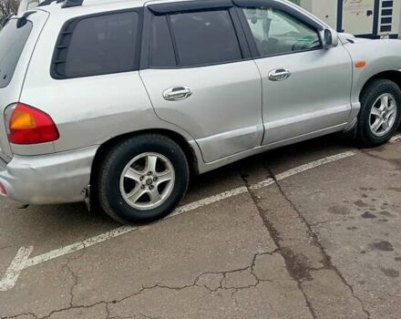 Сірий Хендай Санта Фе, об'ємом двигуна 1.99 л та пробігом 320 тис. км за 5500 $, фото 3 на Automoto.ua