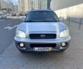Серый Хендай Санта Фе, объемом двигателя 2 л и пробегом 357 тыс. км за 3700 $, фото 7 на Automoto.ua