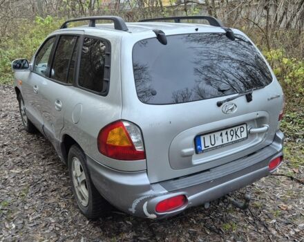 Серый Хендай Санта Фе, объемом двигателя 2 л и пробегом 316 тыс. км за 3801 $, фото 2 на Automoto.ua