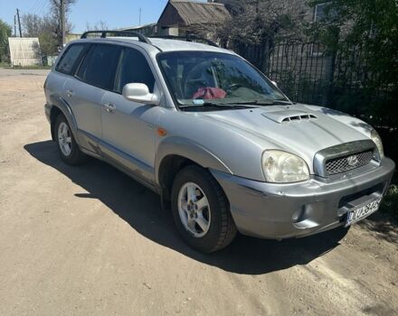 Сірий Хендай Санта Фе, об'ємом двигуна 2 л та пробігом 250 тис. км за 2800 $, фото 1 на Automoto.ua