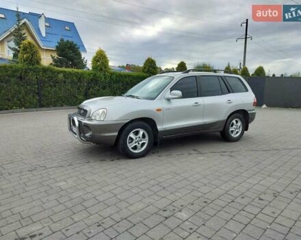 Серый Хендай Санта Фе, объемом двигателя 1.99 л и пробегом 300 тыс. км за 5650 $, фото 17 на Automoto.ua
