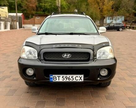 Серый Хендай Санта Фе, объемом двигателя 3.49 л и пробегом 319 тыс. км за 5300 $, фото 1 на Automoto.ua