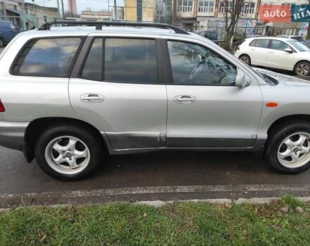 Серый Хендай Санта Фе, объемом двигателя 2 л и пробегом 289 тыс. км за 4900 $, фото 2 на Automoto.ua