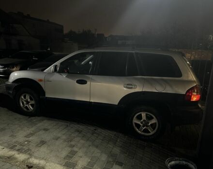 Серый Хендай Санта Фе, объемом двигателя 2 л и пробегом 220 тыс. км за 4200 $, фото 3 на Automoto.ua