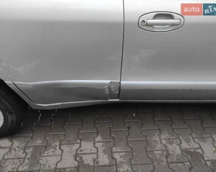 Серый Хендай Санта Фе, объемом двигателя 2 л и пробегом 289 тыс. км за 4900 $, фото 7 на Automoto.ua