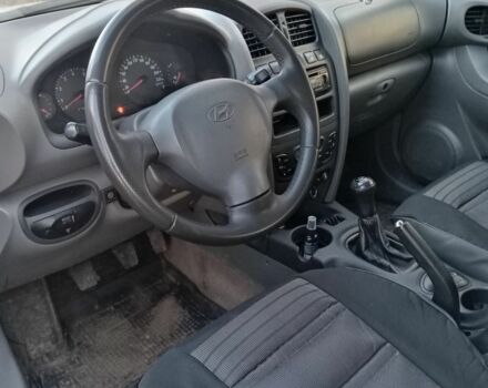 Сірий Хендай Санта Фе, об'ємом двигуна 2.4 л та пробігом 270 тис. км за 6300 $, фото 8 на Automoto.ua