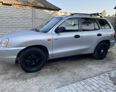 Серый Хендай Санта Фе, объемом двигателя 2 л и пробегом 1000 тыс. км за 1600 $, фото 1 на Automoto.ua